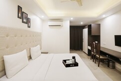 Townhouse The AMV Hotel