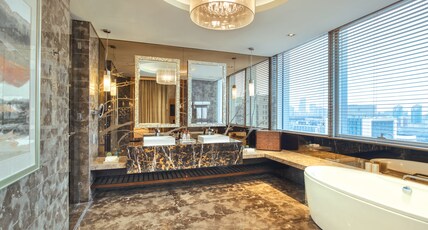 Crowne Plaza Beijing Chaoyang U-Town, an IHG Hotel Room Type - 1 King Premiun High Floor Lounge Access