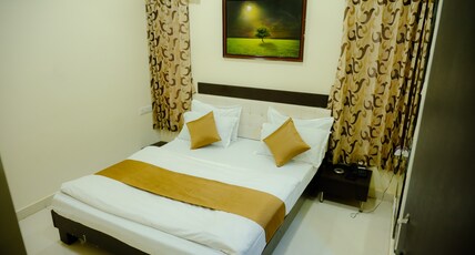 Stay Guru Park View Residency Room Type - AC Deluxe Suite