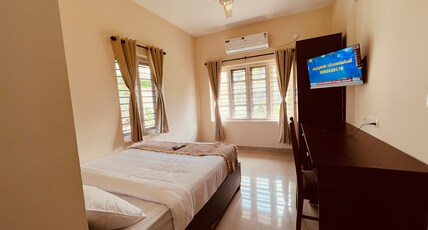 Luxura Heaven Room Type - Classic Ac Room 