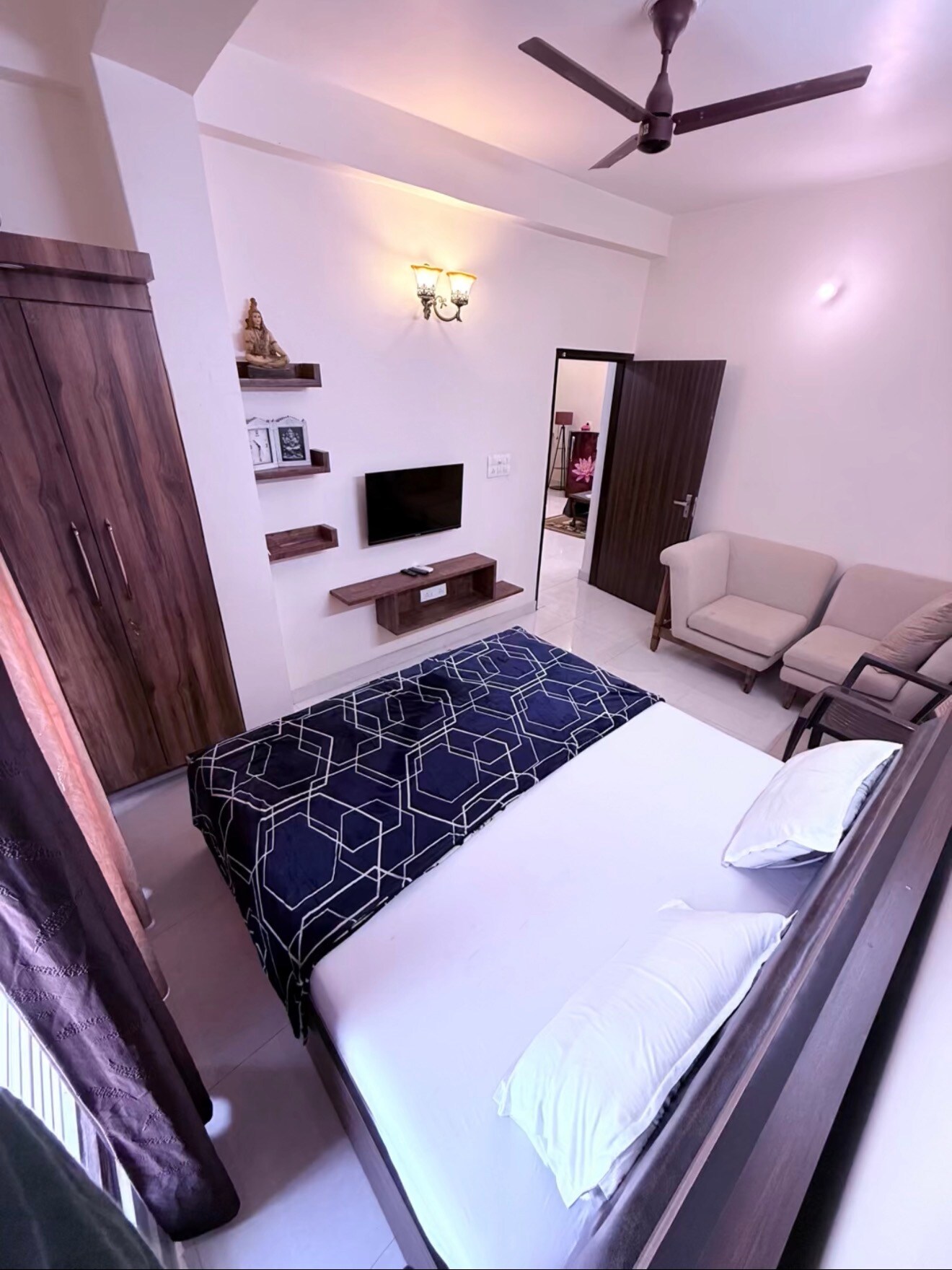 Raj Homestay Comfortable Family Stay - Tap to explore photos