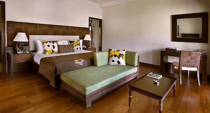 The LaLiT Resort and Spa Bekal Room Type - Luxury Lagoon View Suite with Balcony / Jacuzzi / Sitout The LaLiT Resort and Spa Bekal Room Type - Luxury Lagoon View Suite with Balcony / Jacuzzi / Sitout