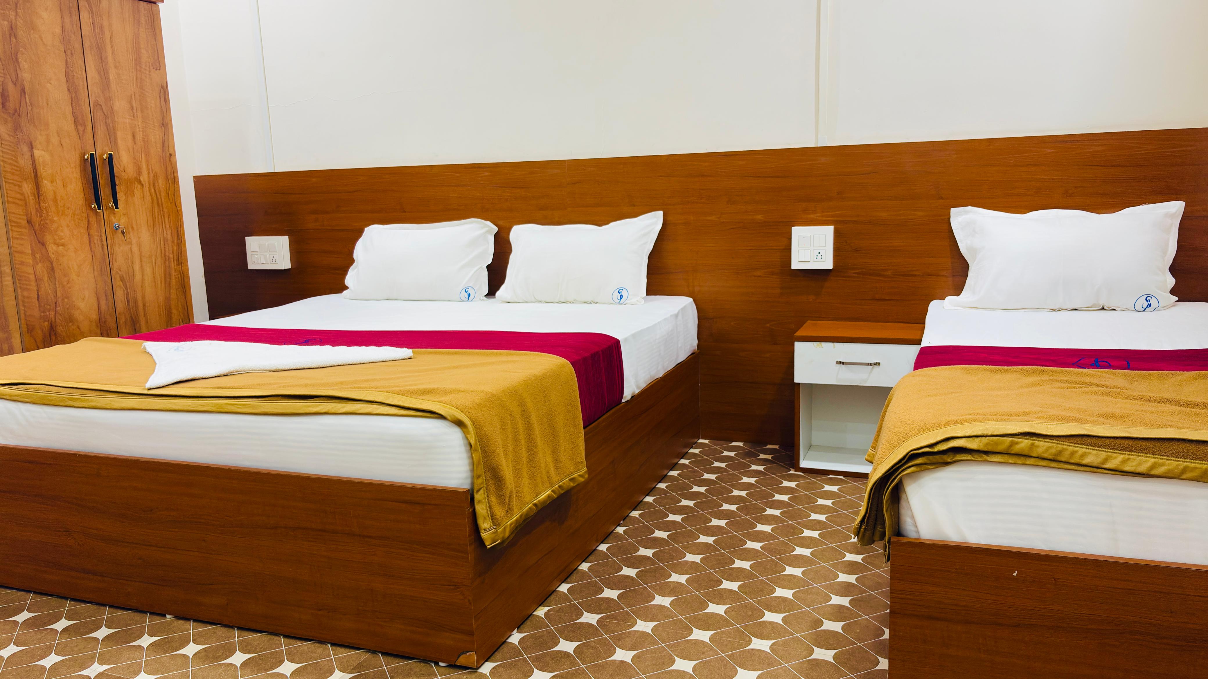 HOTEL UDUPI VAIBHAV - Tap to explore photos