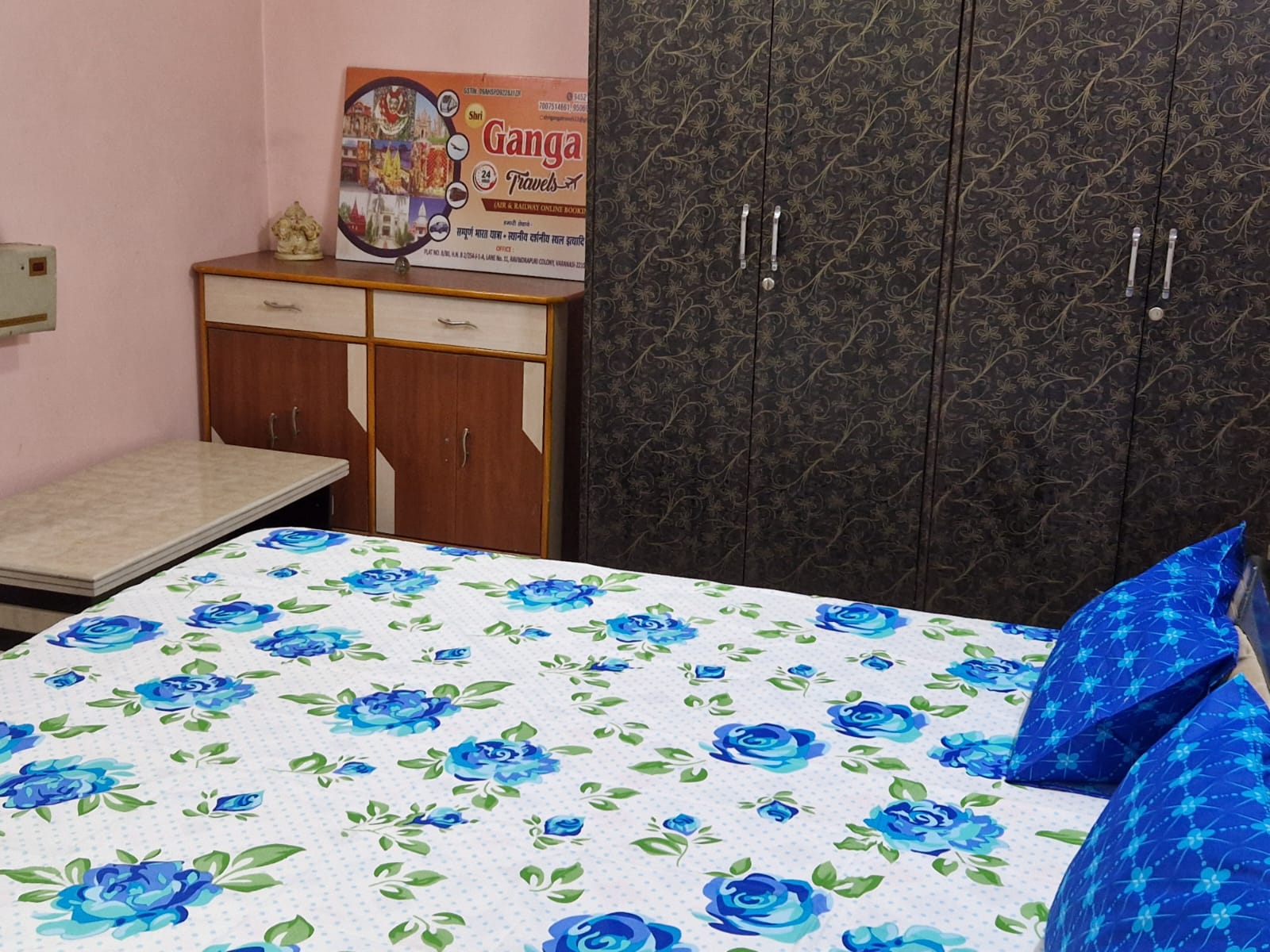Shree Ganga Stays - 2BHK Apartment - Tap to explore photos