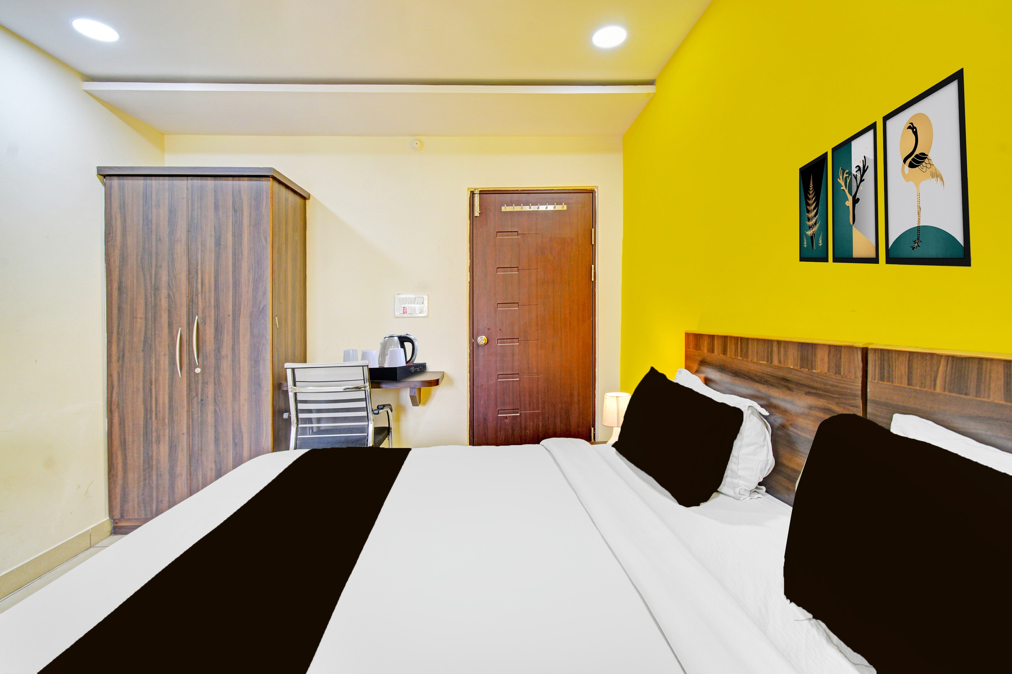 Super Hotel O Kondapur Hyderabad Formerly Dunes Inn - Tap to explore photos