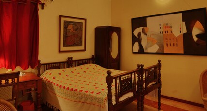 Her View I Luxe Room & Kitchen Room Type - Aurodhan Her View 211