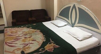 Hotel Pankaj Palace Room Type - Deluxe Non AC