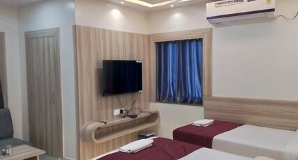 HOTEL URMILA INTERNATIONAL Room Type - Deluxe