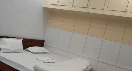 Ramyanika Homestay Room Type - Deluxe Room 102