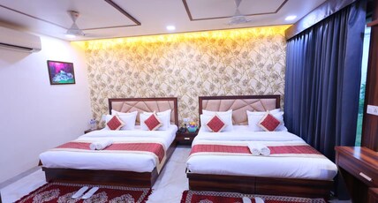Crown Hotel Agra near Taj Mahal Room Type - Family  Room with Free WiFI