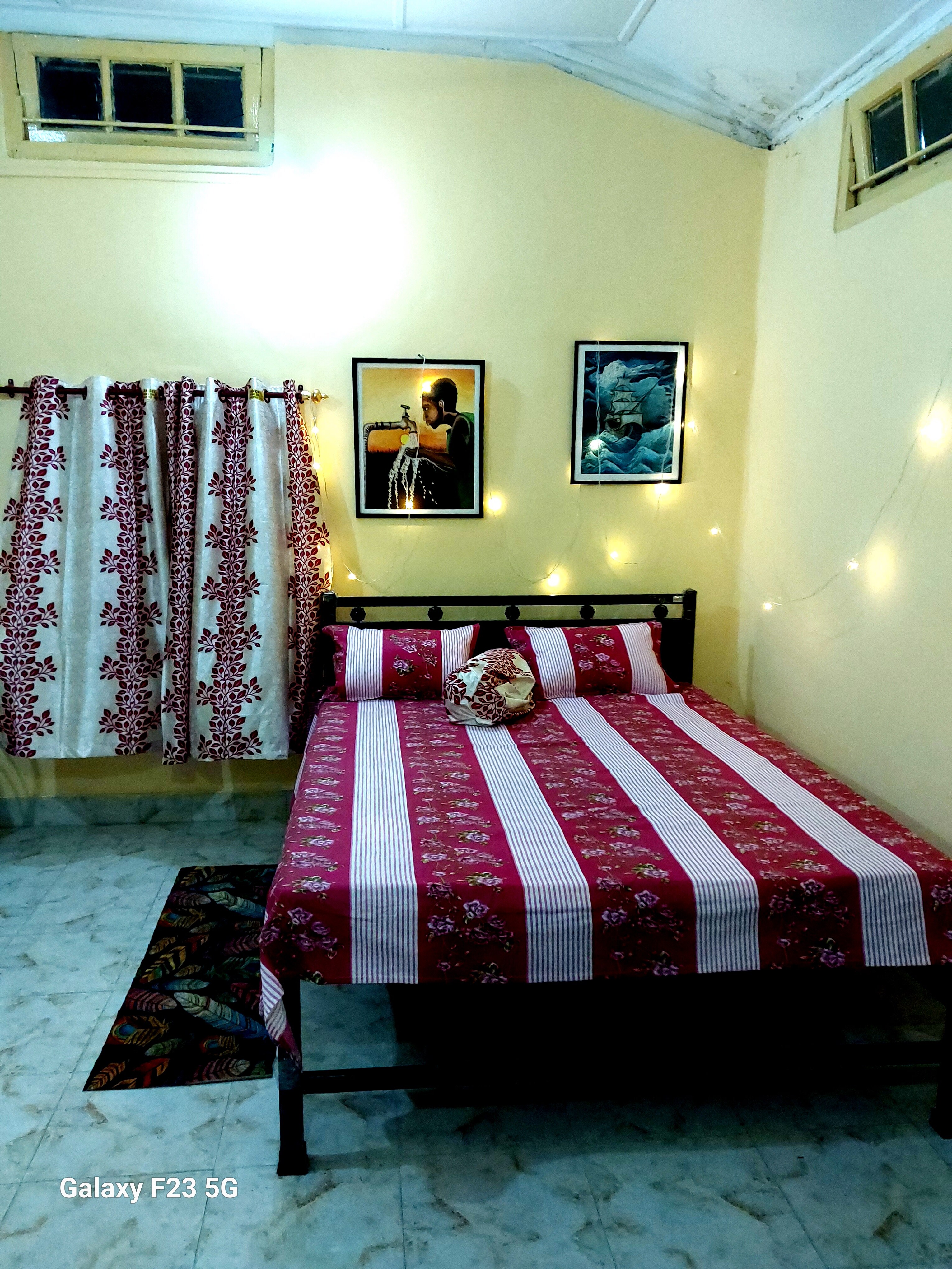 RIDHI HOME STAY- AC CABIN - Tap to explore photos