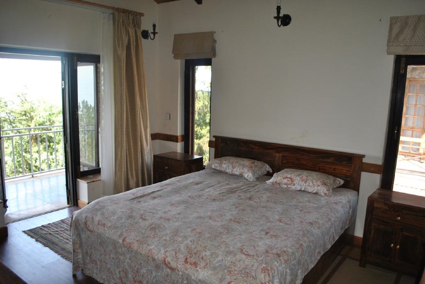 The Himalayan Lodge | Entire 3 BHK Cottage - Tap to explore photos