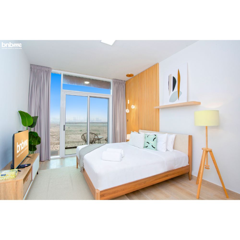 bnbmehomes Rare Find Modern Interior JVC 805 - Tap to explore photos