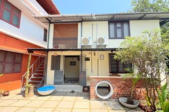 Tropical By Tokyo Dorms