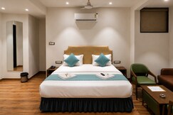 Hotel Nee Residency