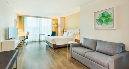 Holiday Inn CUCUTA Room Type - 1 King Junior Suite