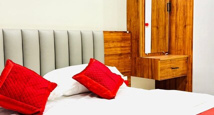 SK Residency Room Type - Deluxe Room