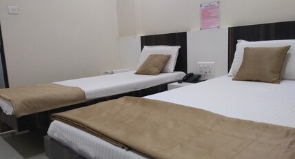 Hotel Honest (MALE ONLY) Room Type - A/C Super Deluxe Triple Bed (Male Only)