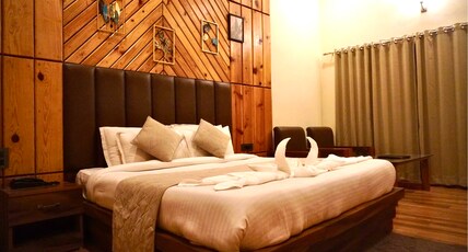 Anant Vilas Resort - Near Kainchi Dham -Luxury Mountain View Stay Room Type - Suite Room