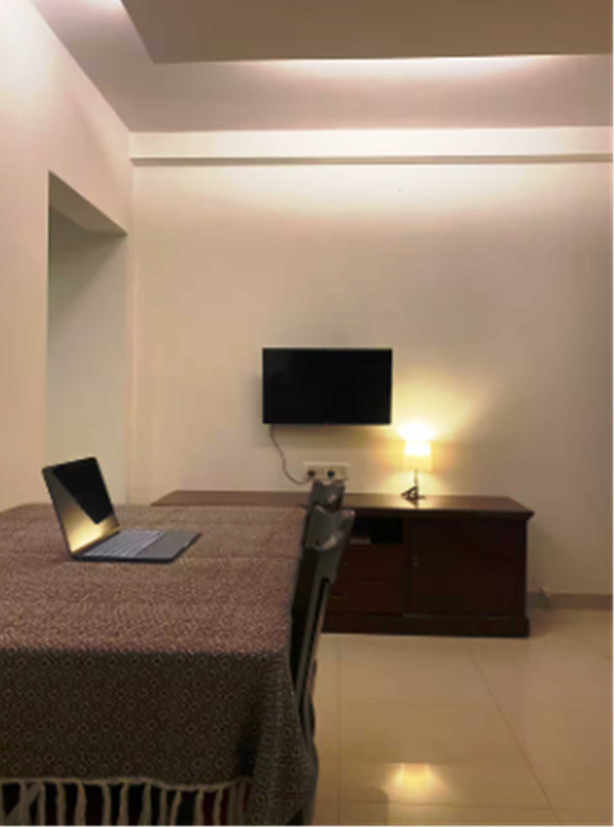 Cozy Aster 1.5 BR Apt In Bandra W - Tap to explore photos