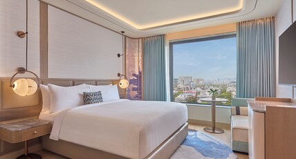 Athiva Pulse Navi Mumbai, Autograph Collection Room Type - Urban Club City View with 1 King Bed
