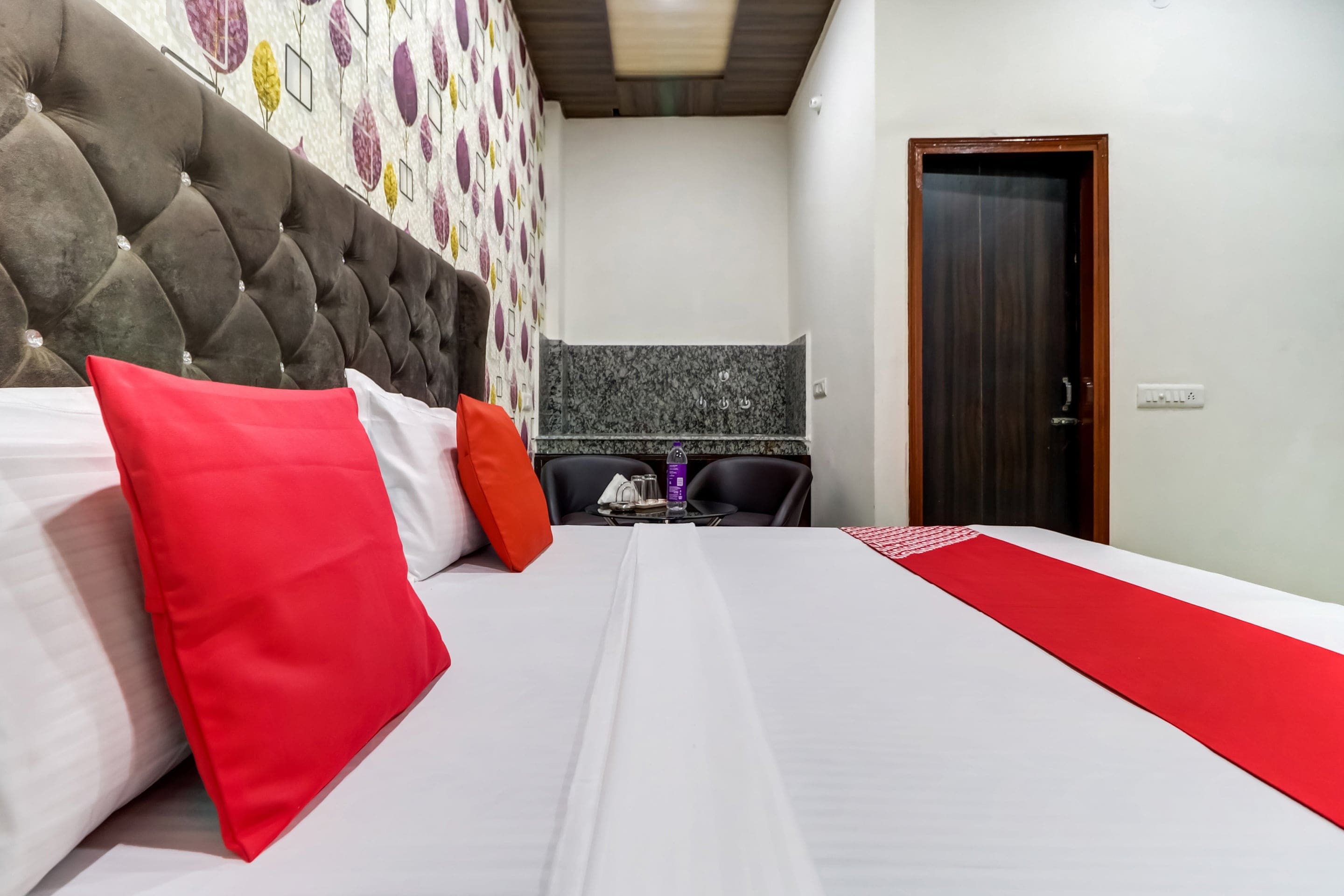 Hotel O K7 Regency - Tap to explore photos