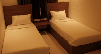 HOTEL SANGAMAM Room Type - DELUXE TWIN ROOM