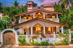 StayVista I Bay View 4 BHK Pool Villa