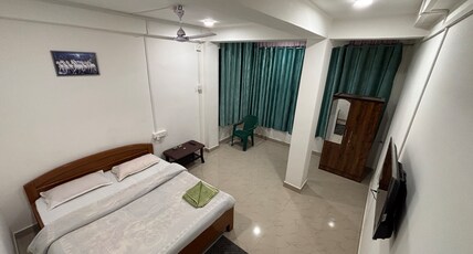 Soothing Stay Guest House Room Type - SWEET AC ROOM 204