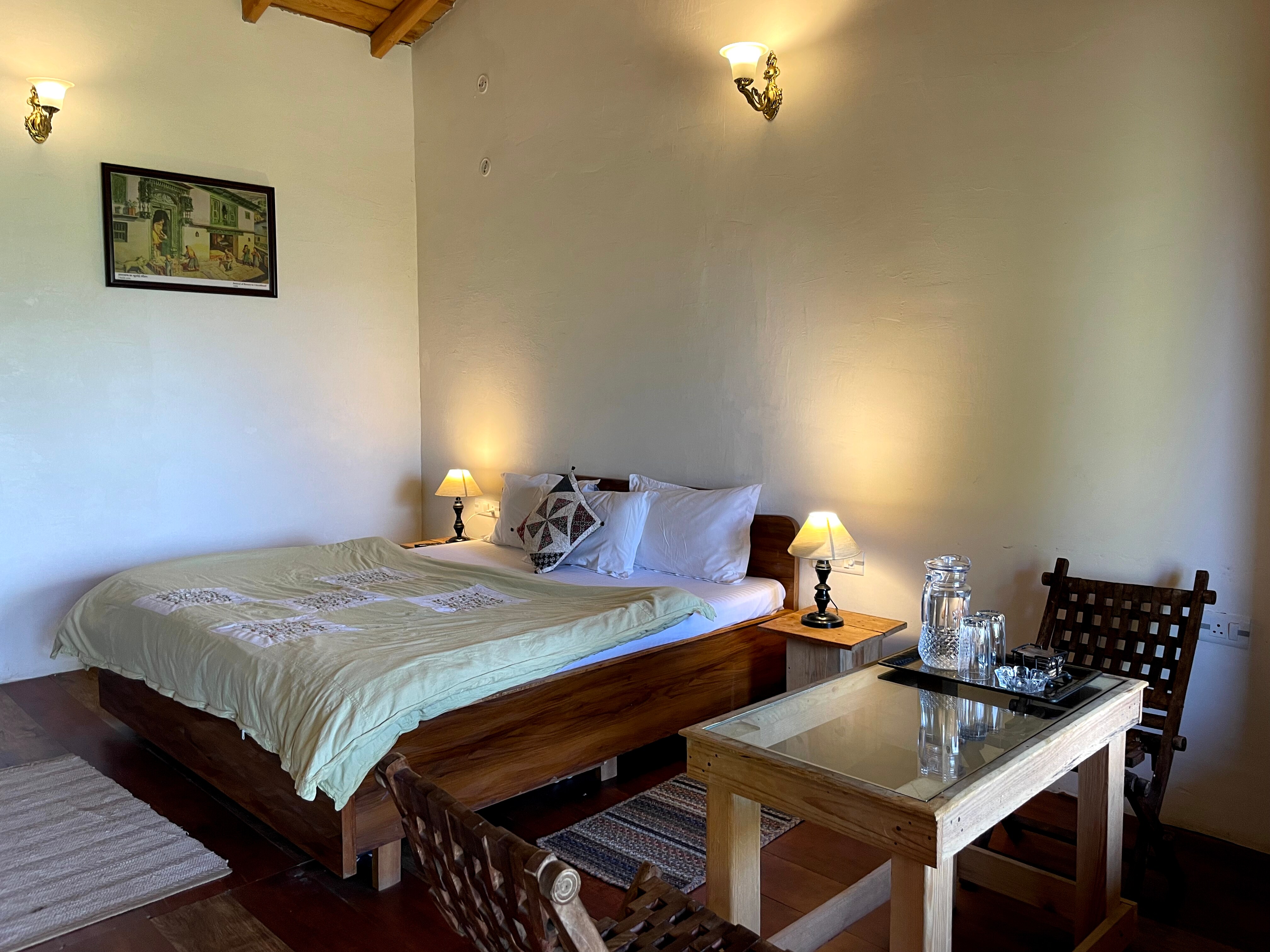 Diwan Lodge | Mountain-view Rooms - Tap to explore photos