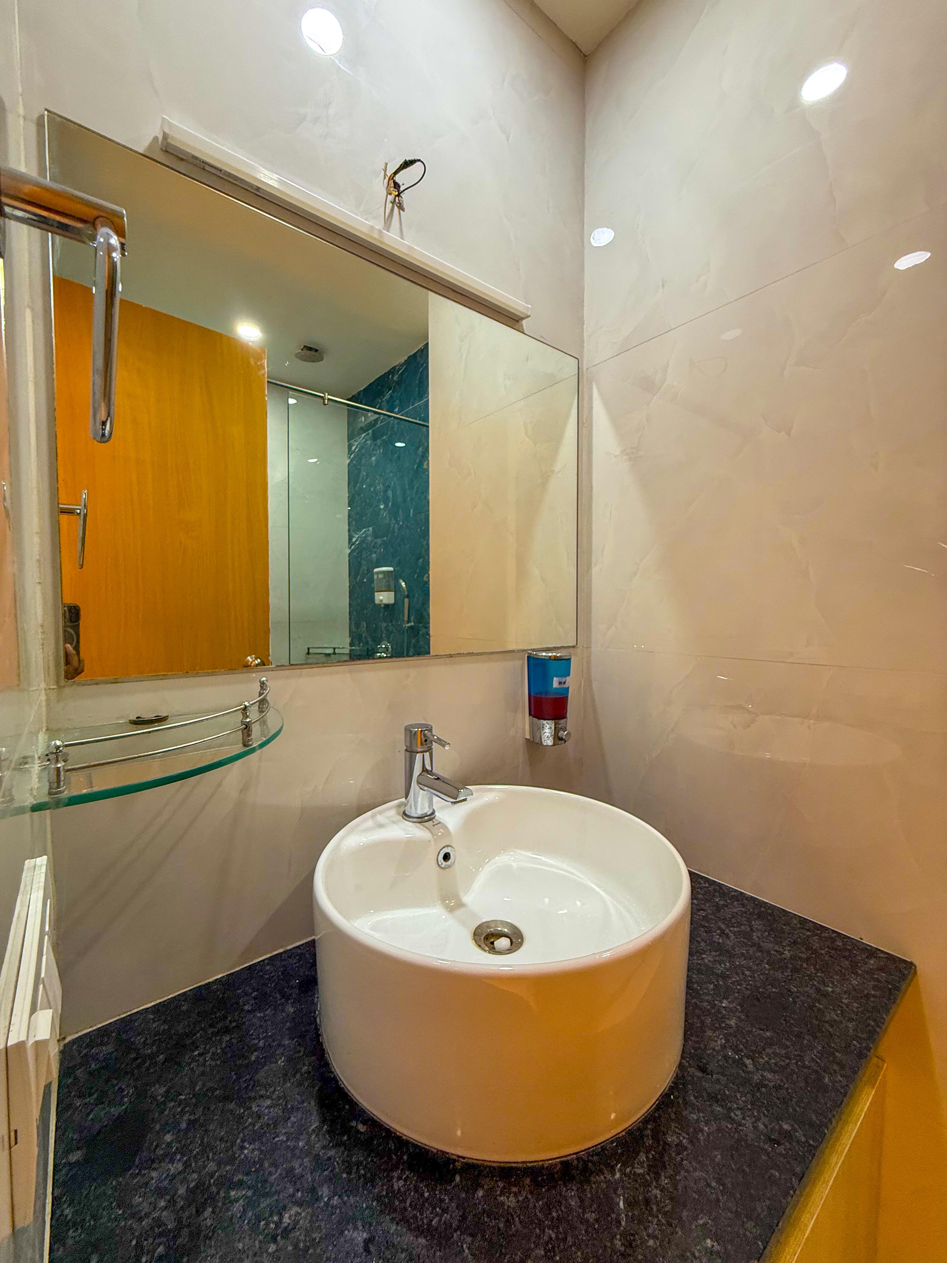 Madhvi Stay and Wellness |Entire 2 BHK - Tap to explore photos