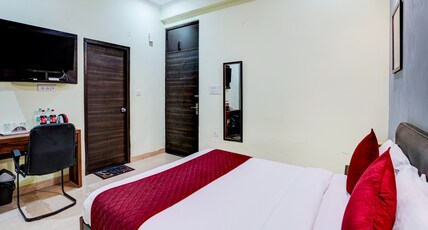 Maayra Inn Room Type - Deluxe Room
