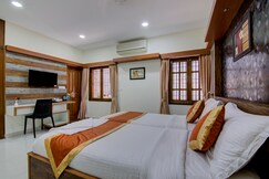 Sunshine Suites Deluxe