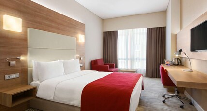 Ramada Encore by Wyndham Istanbul Kartal Room Type - 1 Queen Bed Room