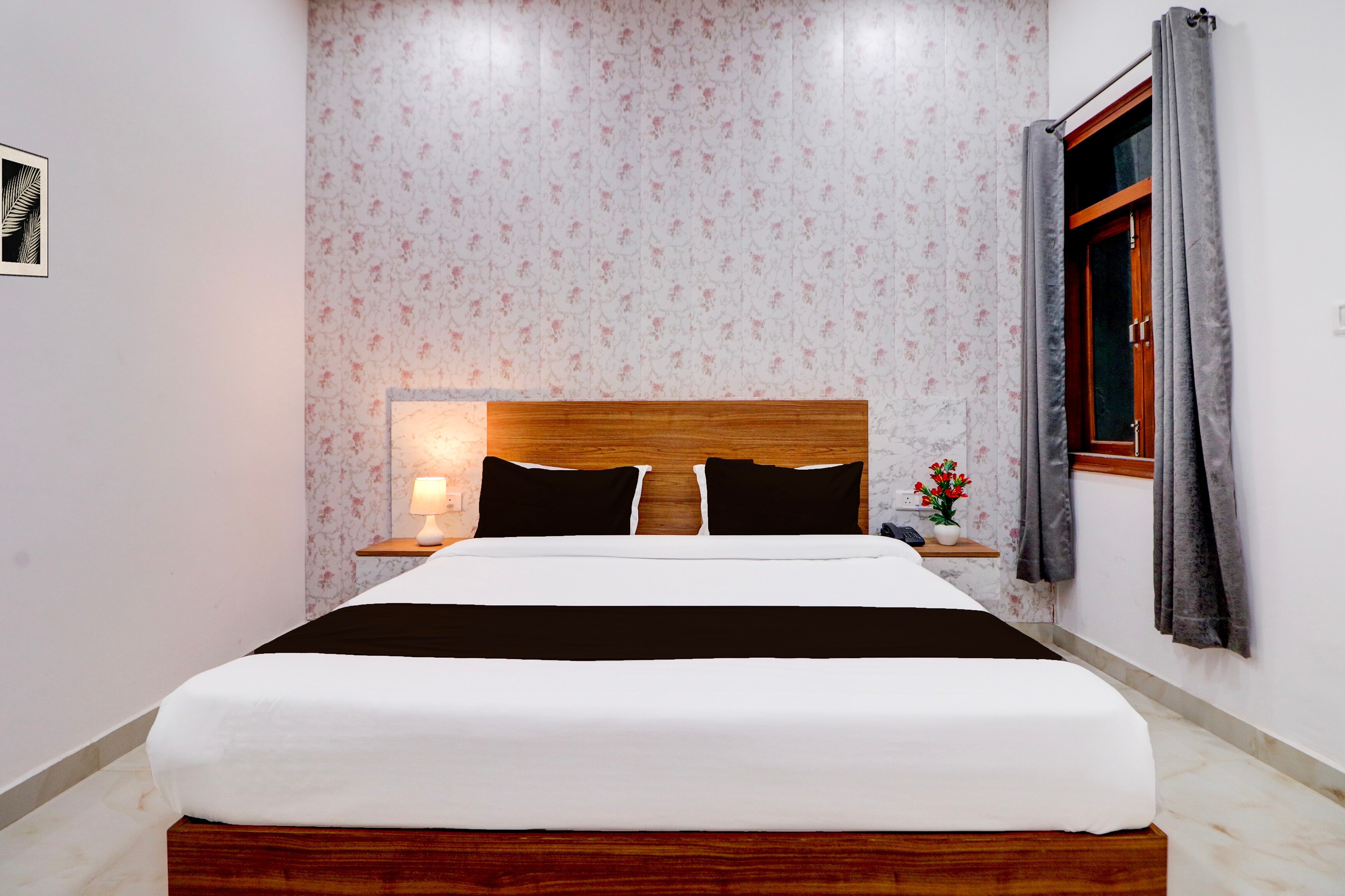 Collection O NIRVAN - Tap to explore photos