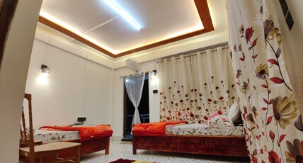 E E Norsi Homestay Room Type - Bedroom 8