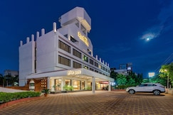 HOTEL PRATHAM