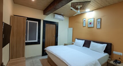 Hotel Shri RamNiwas Room Type - Double Bed Room