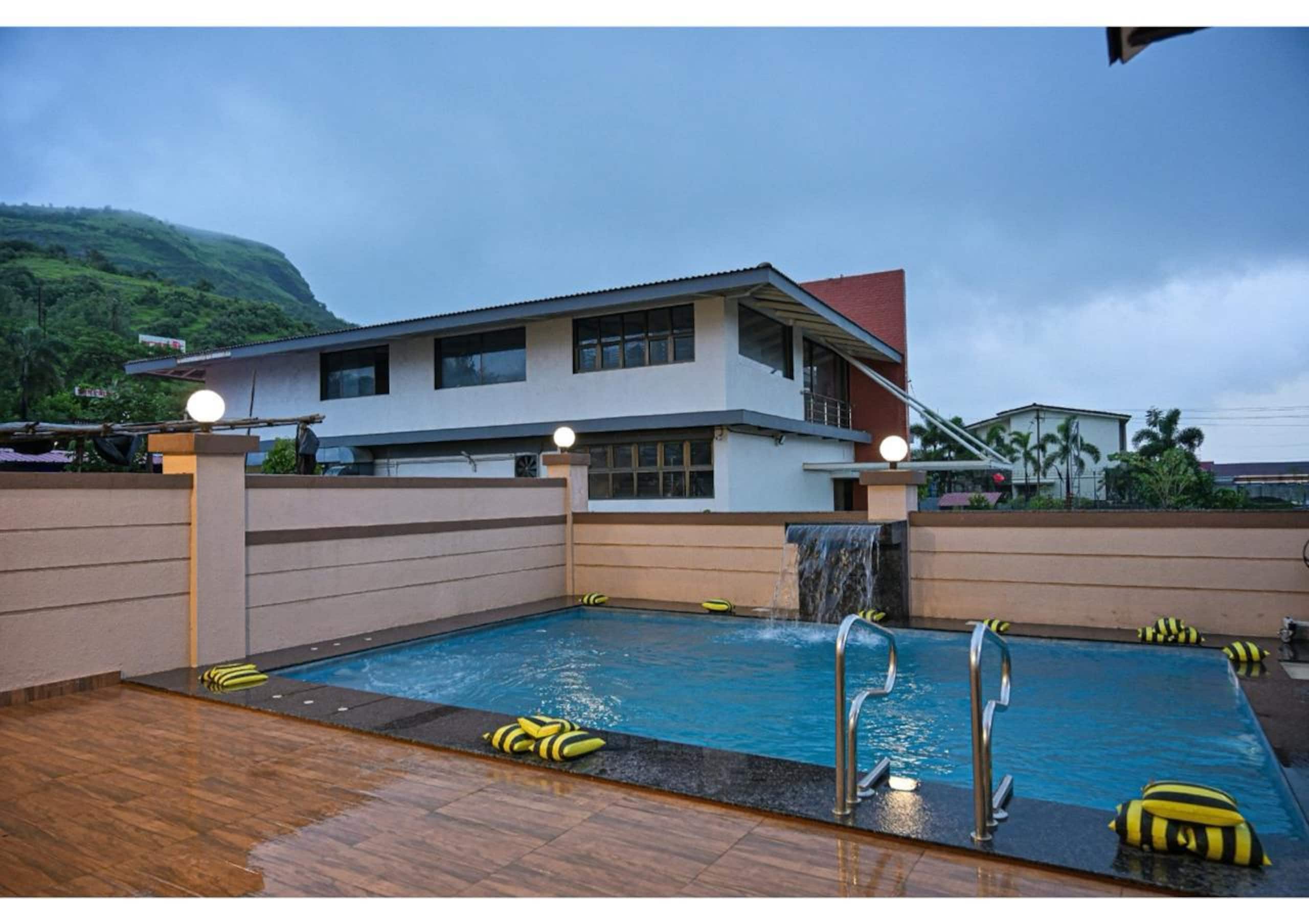 Sukoon Pure Veg Villa
Rejuvenating Hill Retreat - Tap to explore photos