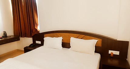 Tathastu Hotels & Banquet Hall Room Type - SUPER DELUXE