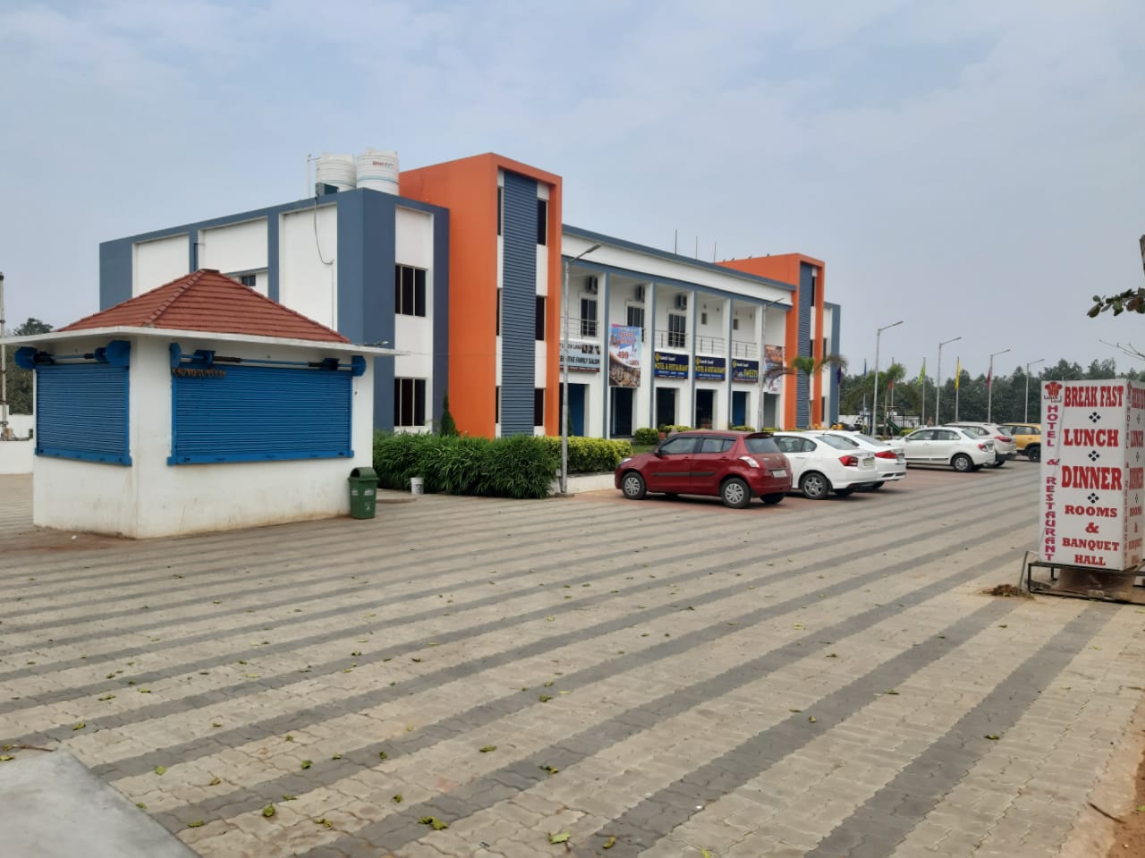 Lunch Land - Tap to explore photos