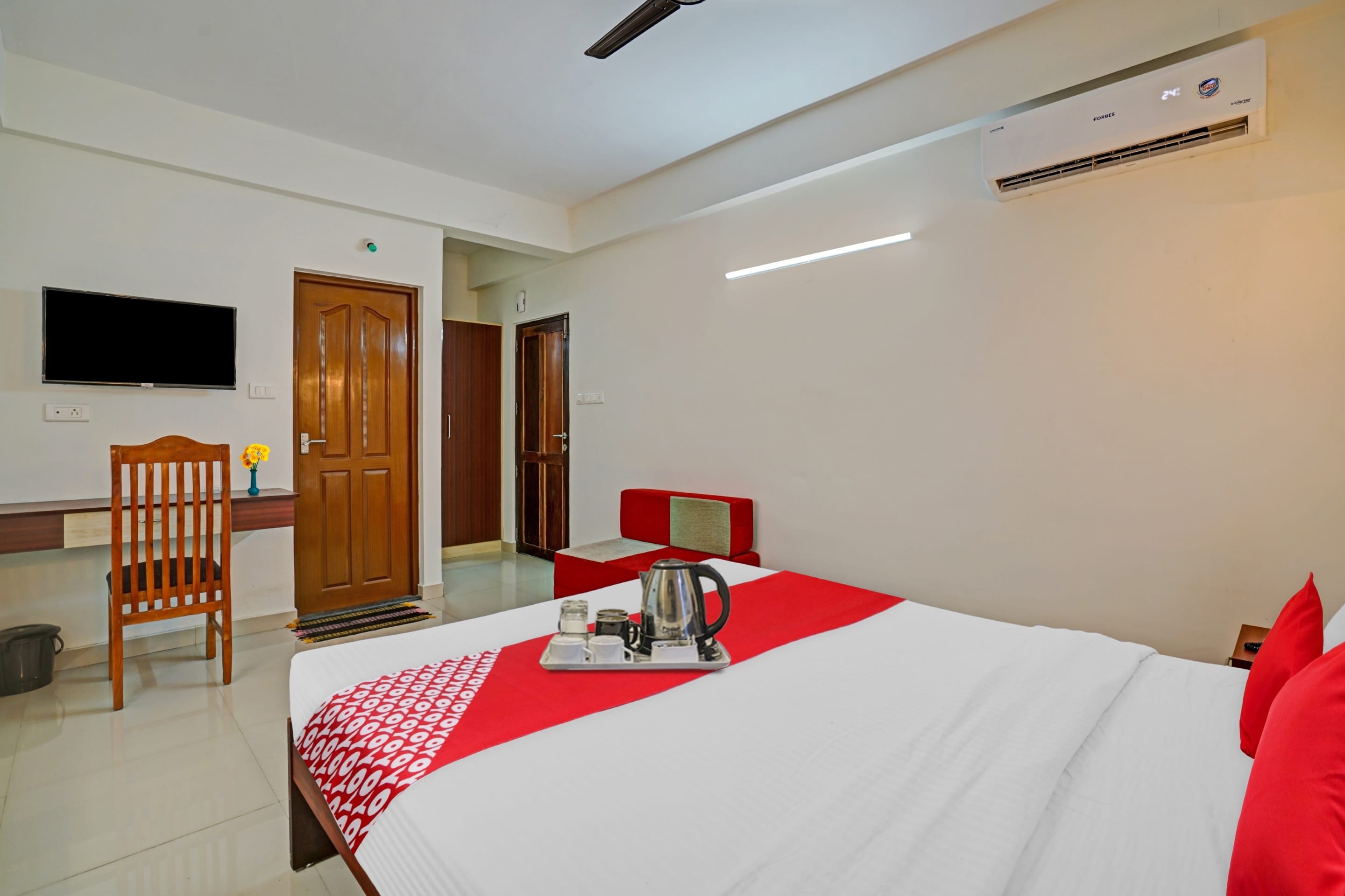 Hotel O Zaitoon Home Stay - Tap to explore photos