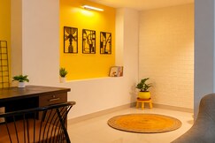 Rooms of Cheerful 2BHK 1.2 km White Town 1.6 km Rock Beach - Dawn