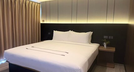 X Hotel Pattaya Room Type - Deluxe