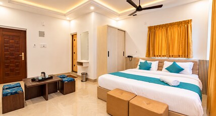 Priya Residency Pondicherry Room Type - Deluxe Room with Balcony Priya Residency Pondicherry Room Type - Deluxe Room with Balcony