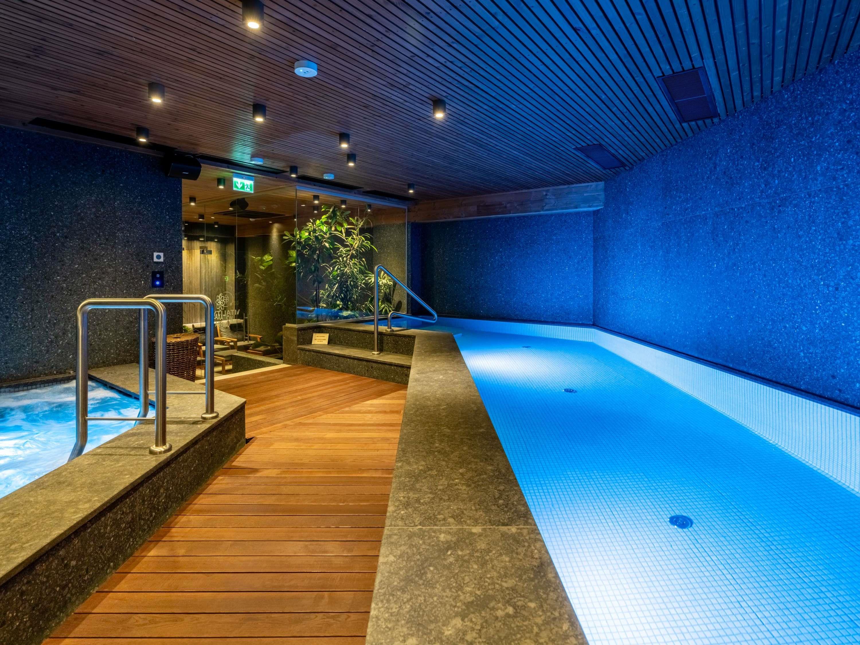 Swissotel Poiana Brasov - Tap to explore photos