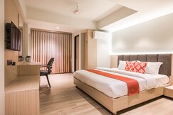 Avishkar Hotel
