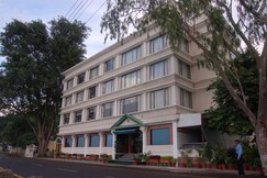Hotel Ranjit's Lakeview