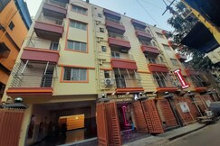 HOTEL SANDSTONE INTERNATIONAL