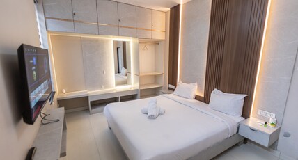 The Kingston  A Unit of MM Abode Room Type - 2 Bedroom Suite with Living Room